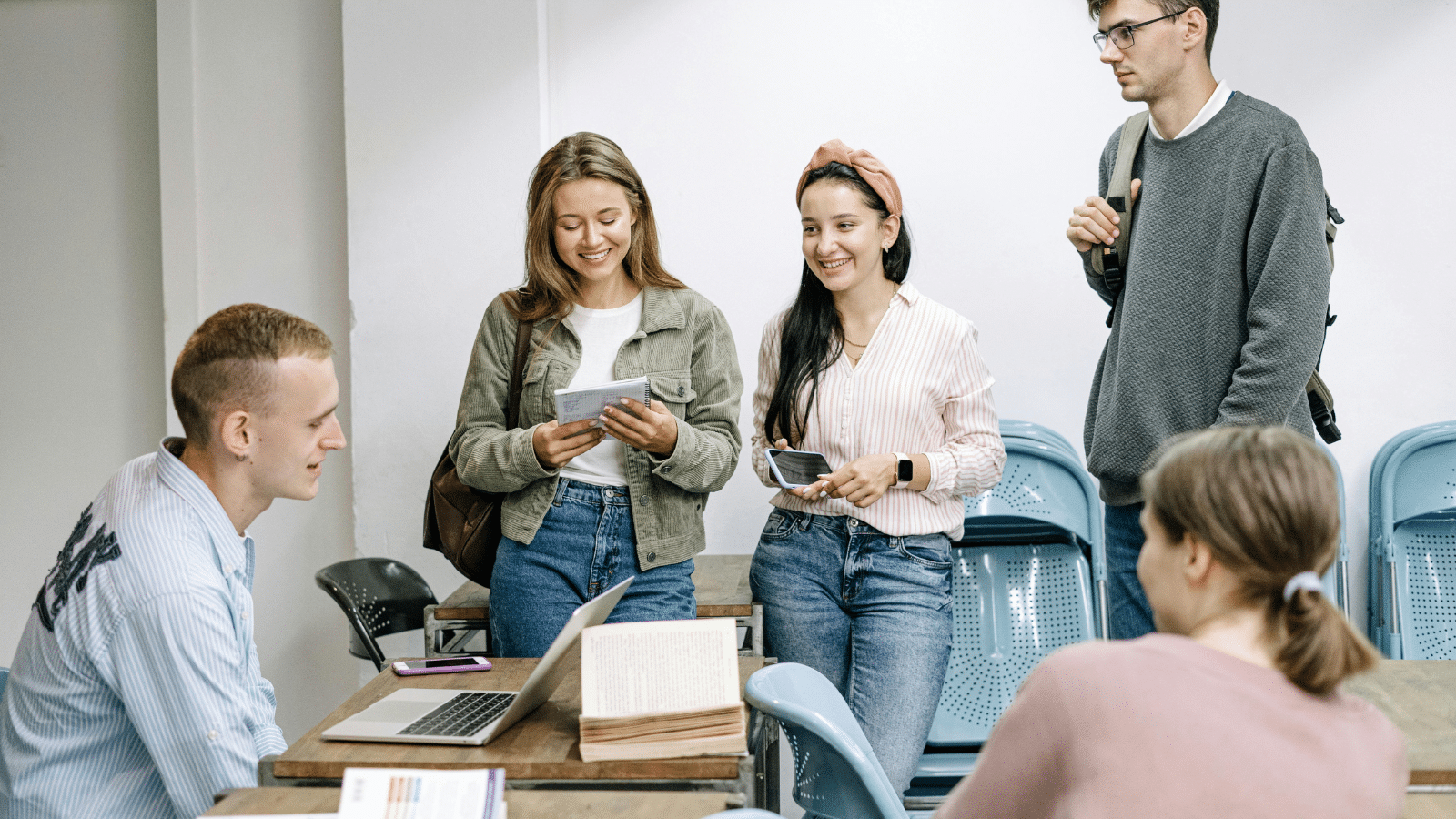 Study Abroad Guide: Best Places for Education Majors